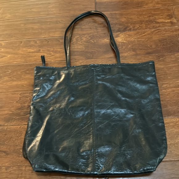 Latico Leather Zip Closure Tote - Picture 2 of 4